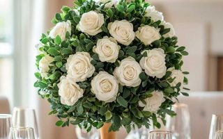 Centros de mesa bodas con rosas blancas